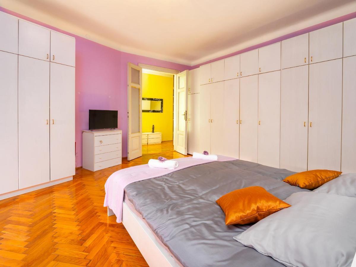 Grand Apartment In Strict Center Of Rijeka Exterior photo